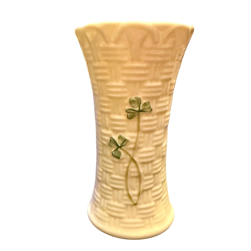 Belleek Ireland Basketweave Shamrock Bud Vase Parian China 4 Inch Brown Mark